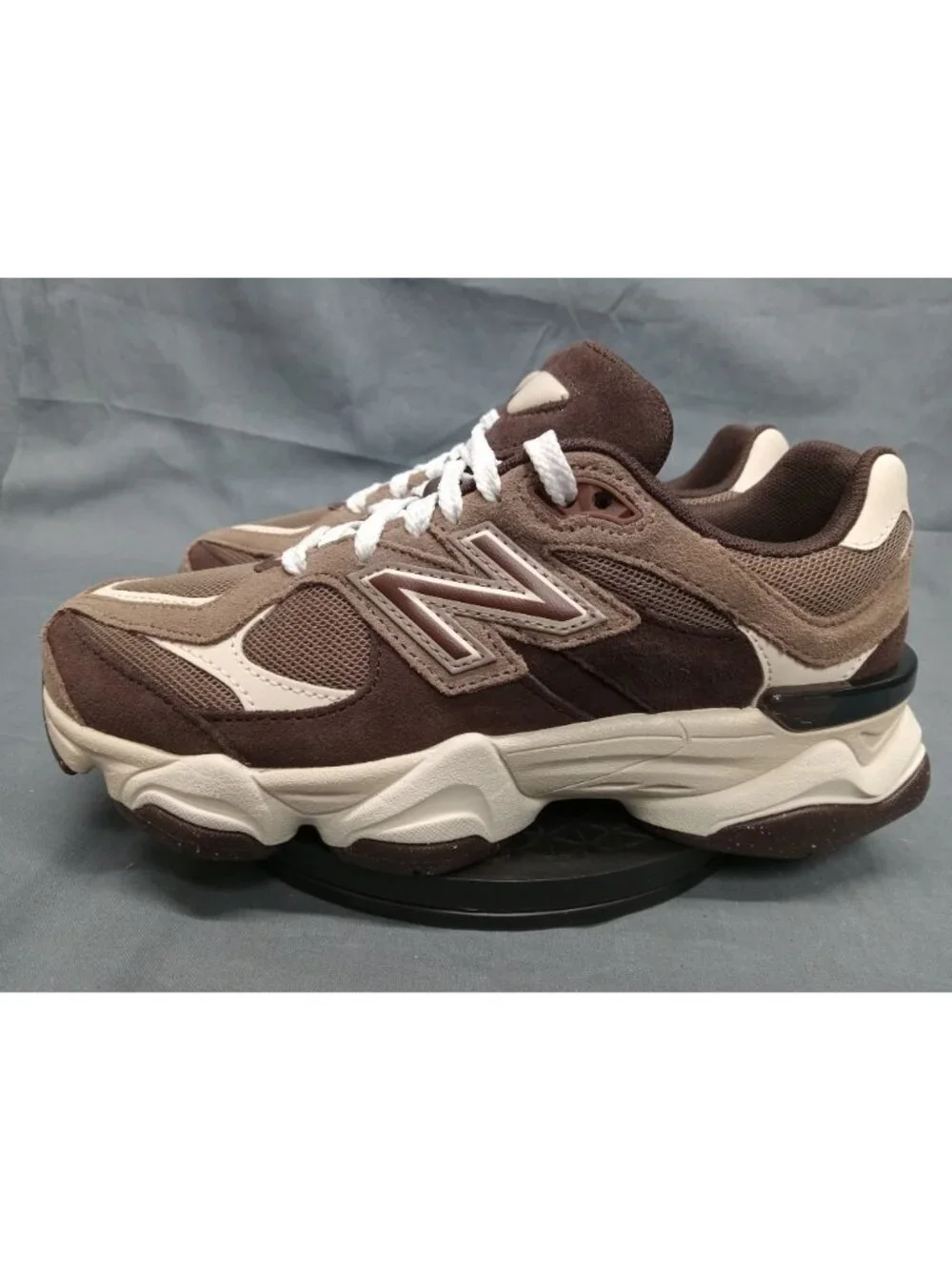 New Balance 9060 (GS) Sneakers G9060SFP Brown Brown Boys Size 5 NEW IN BOX!